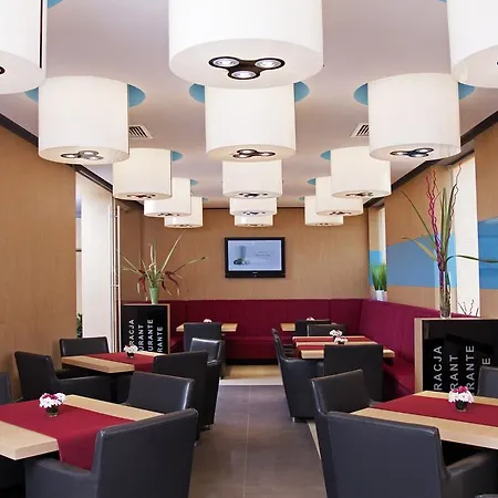 Dunajec Szálloda 3*