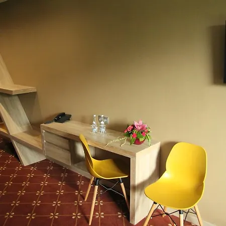 Отель Dunajec 3*